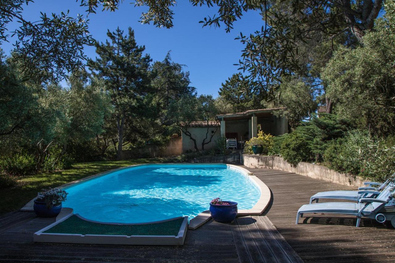 Chambre D'Hote "Avignon" Aramon Exterior photo